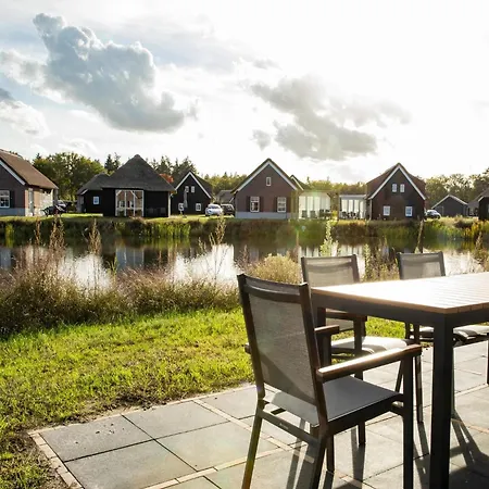 Thatched In A Villa Someren